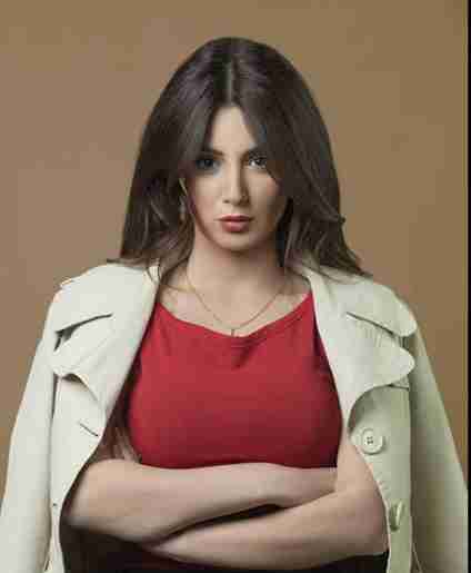من هي دلع نادر ويكيبيديا السيرة الذاتية